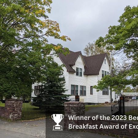 Hill Road Manor Bed & Breakfast Grand Falls Windsor Dış mekan fotoğraf