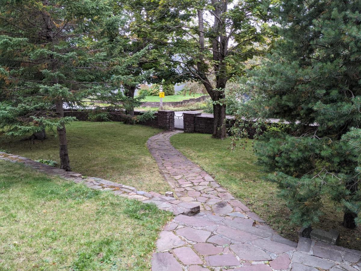 Hill Road Manor Bed & Breakfast Grand Falls Windsor Dış mekan fotoğraf