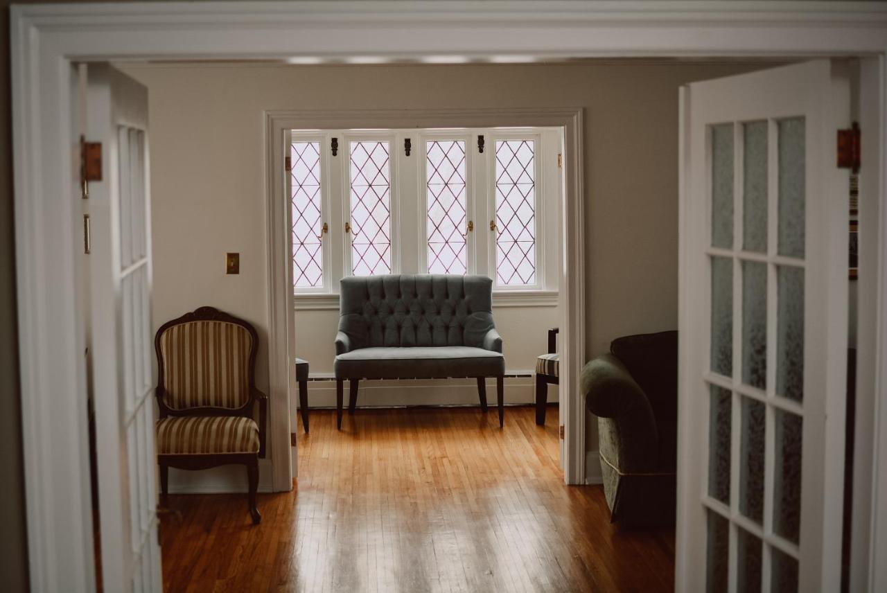 Hill Road Manor Bed & Breakfast Grand Falls Windsor Dış mekan fotoğraf