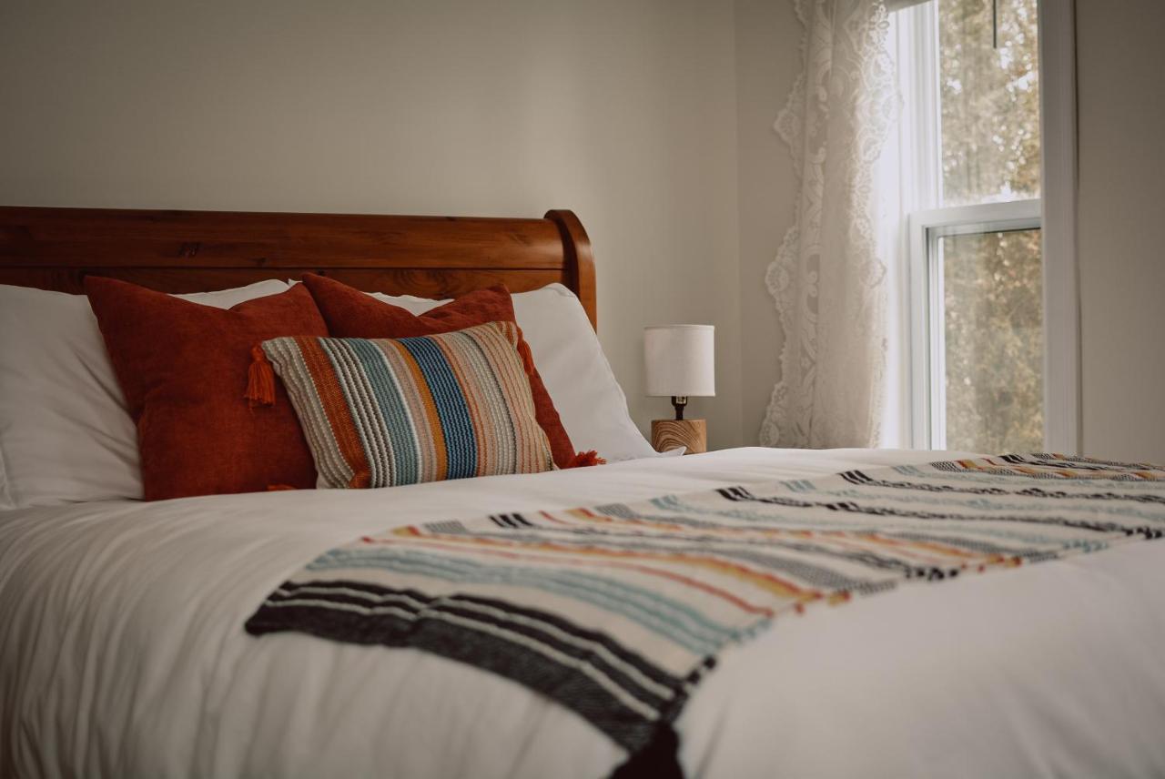 Hill Road Manor Bed & Breakfast Grand Falls Windsor Dış mekan fotoğraf